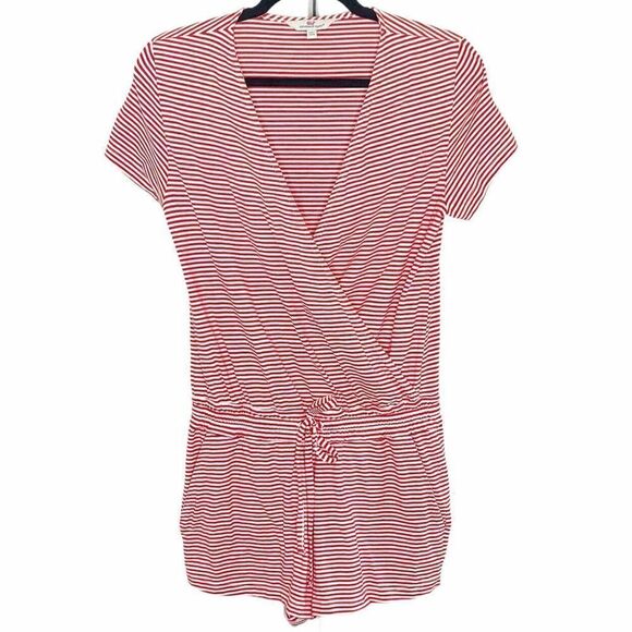 Vineyard Vines Knit Red Stripe Crossover Romper in XXS - Picture 1 of 8